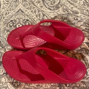 CROCS Women's Bright Pink Sandals